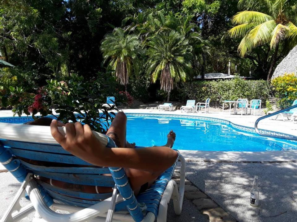 Отель Mal Pais Surf Camp Playa Santa Teresa  Экстерьер фото